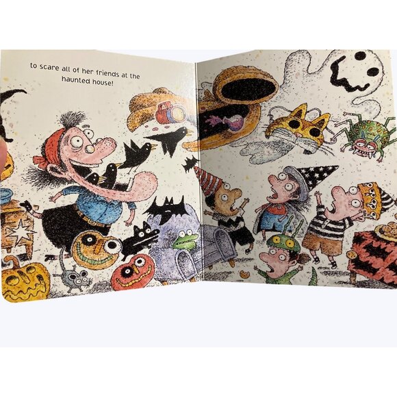 There Was An Old Lady Who Swallowed A Ghost! By Lucille Colandro - Picture 7 of 10